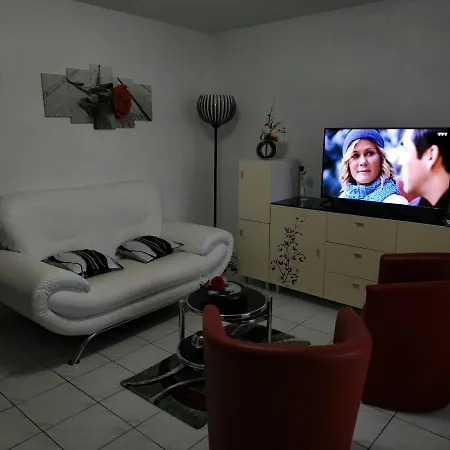 Bel Idealement Situe Avec Piscine Et Parking - Cap D'agde - Ref, Mabay403e Agde